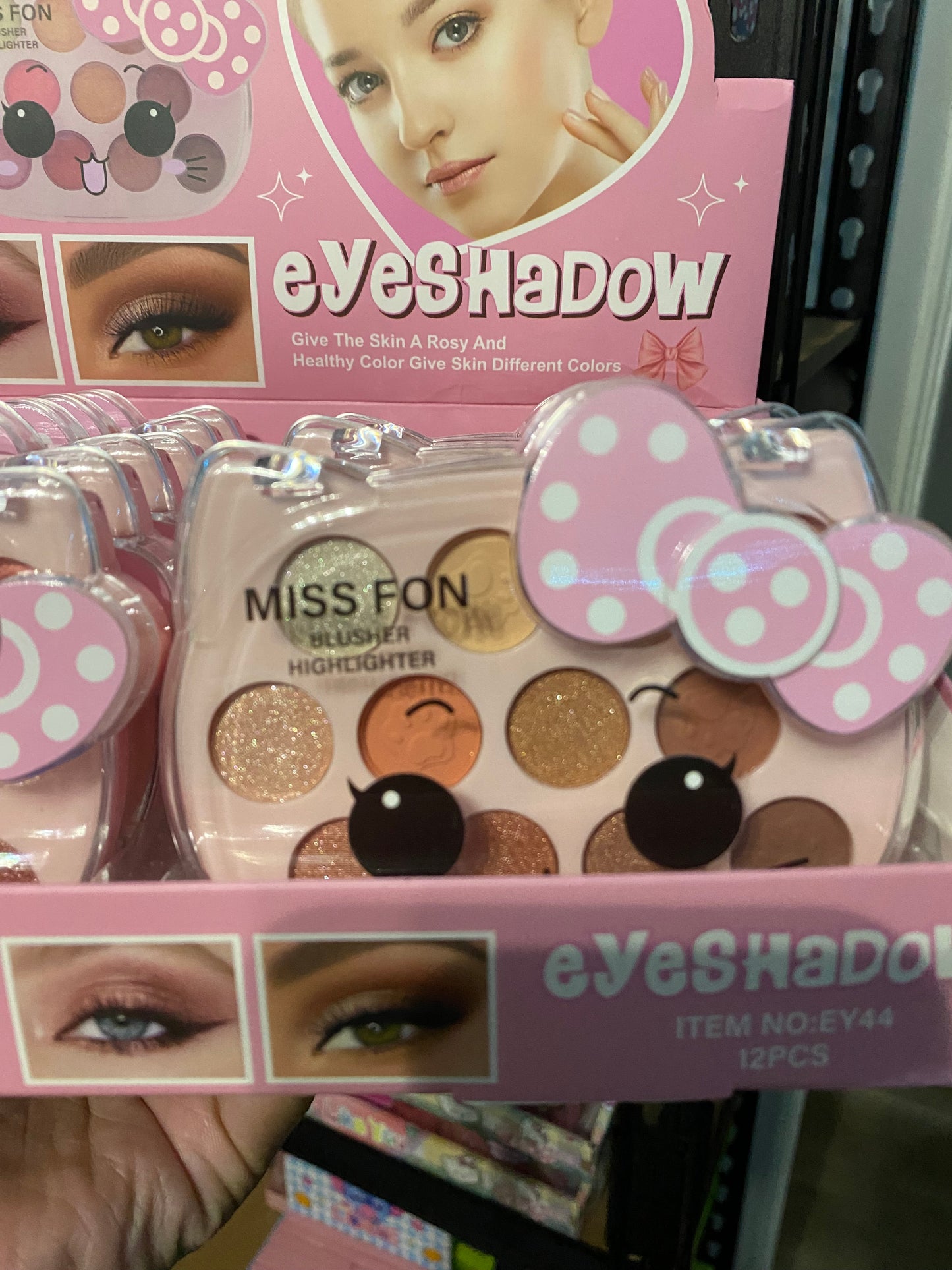 Eyeshadow display 12(pcs)