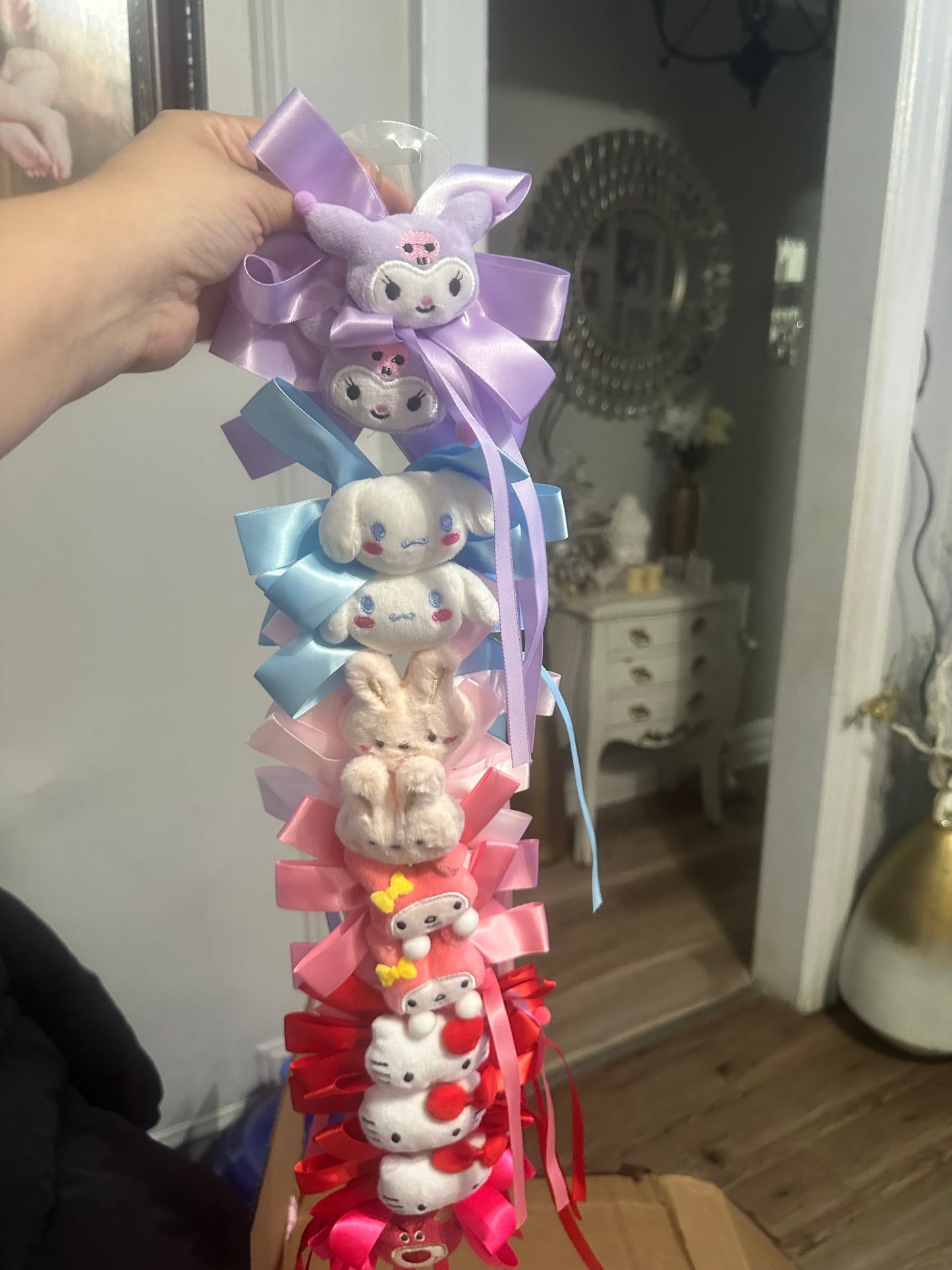 Wholesale 12 dozen bows each strip come 12 (pcs)
