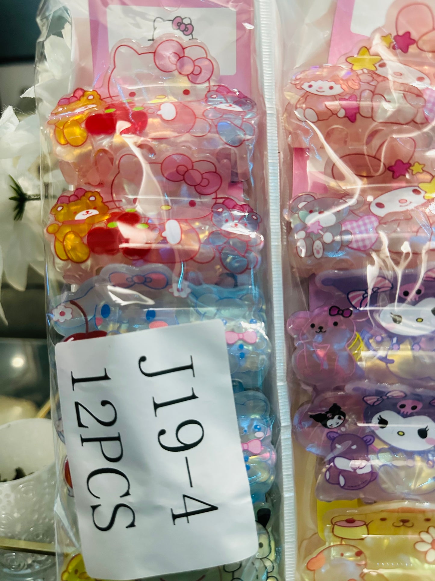 Hello Kitty and friends hair clip 12(pcs)