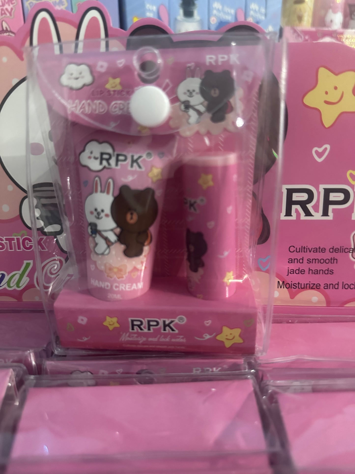 Lipstick and Hand Cream 18(pcs)